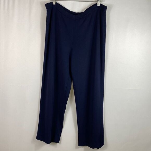 Chico’s navy blue straight leg stretchy cropped pants - Picture 1 of 9